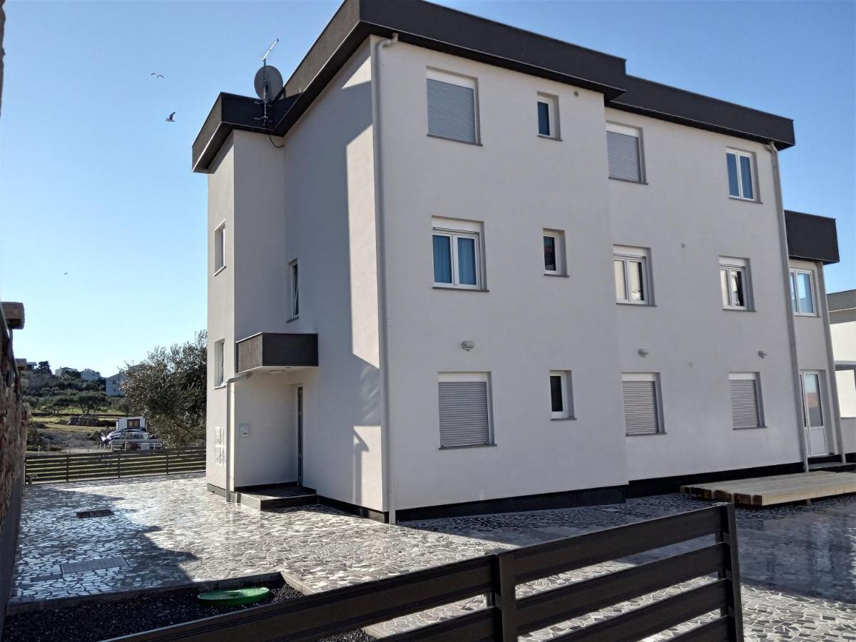 Apartment Ivetka Banjol Exteriér fotografie