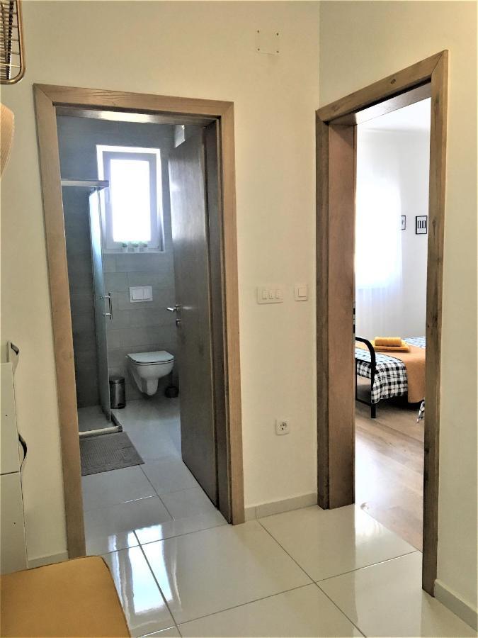 Apartment Ivetka Banjol Exteriér fotografie