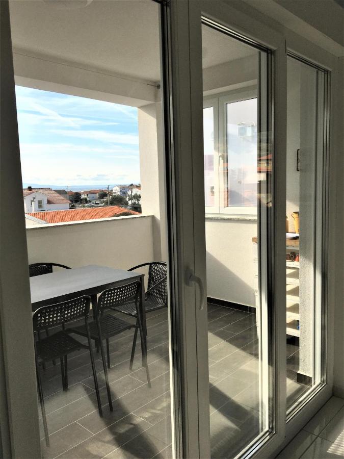 Apartment Ivetka Banjol Exteriér fotografie